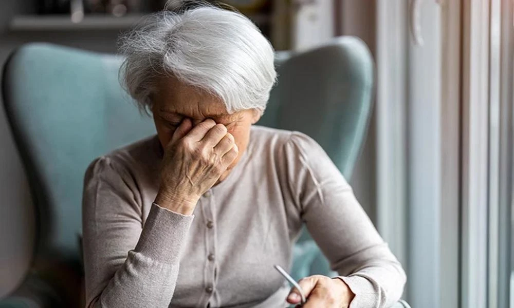 Θεσσαλονίκη: Έκλεψαν 82χρονη προσποιούμενοι τους υπαλλήλους της ΔΕΗ
